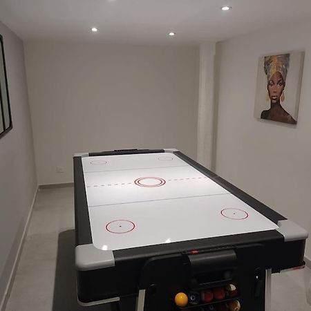 Appartement Jacuzzi /Billard Voiron Exterior photo